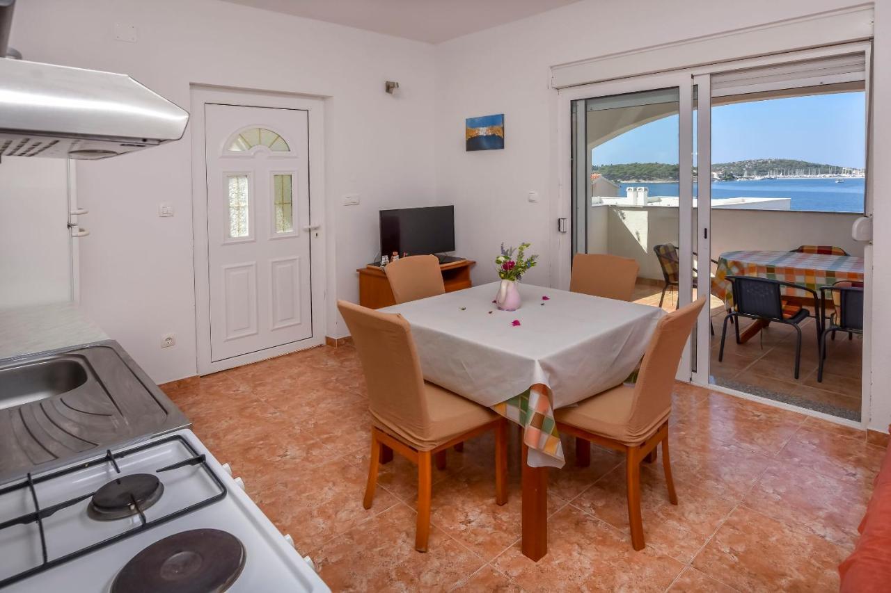 Apartments Markovic Rogoznica  Bilik gambar